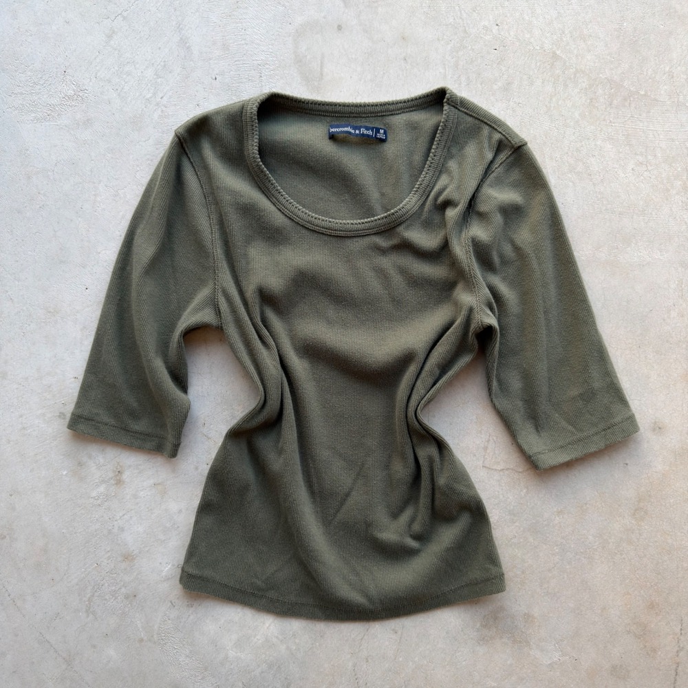 Abercrombie & Fitch Olive Green Ribbed Scoop Neck Elbow Sleeve Top Size M